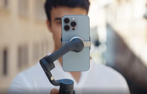 DJI OM 6 quay khung hình dọc ngang linh hoạt