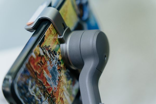 Ngàm gắn từ tính dành cho iPhone