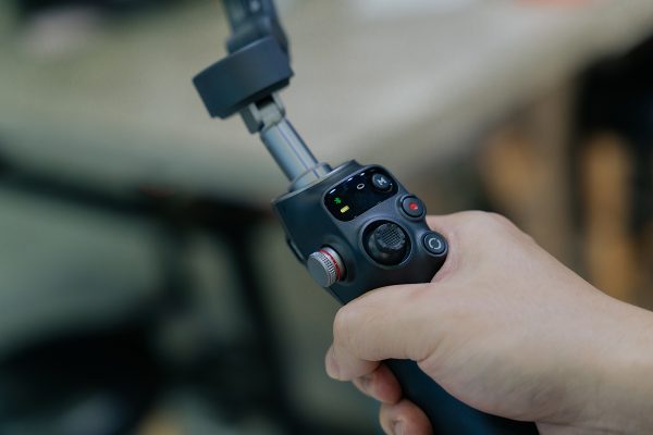 Chế độ Parents & Kids tự động theo dõi chủ thể