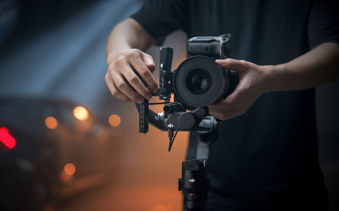 Điều khiển ống kính hiệu quả cao