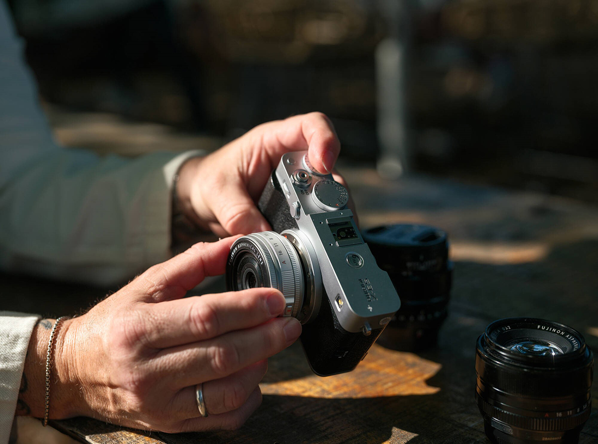 X-Trans CMOS 5 HR 40.2MP và X-Processor 5