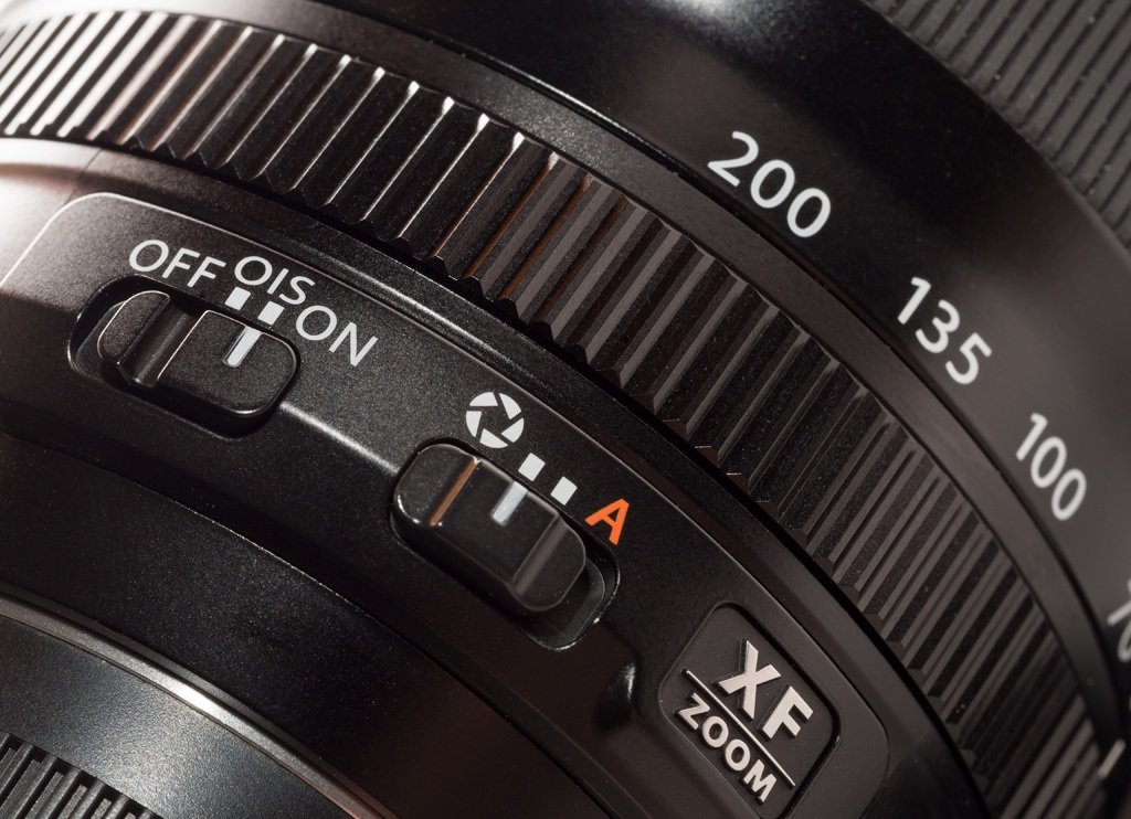 Fujifilm XF 55-200mm f35-48 R LM OIS với hệ thống ổn định hình ảnh quang học