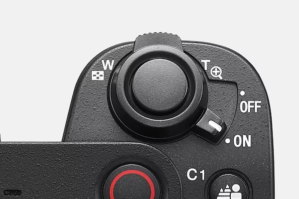 Máy ảnh ZV-E1 có khả năng điều chỉnh độ thu phóng mượt mà