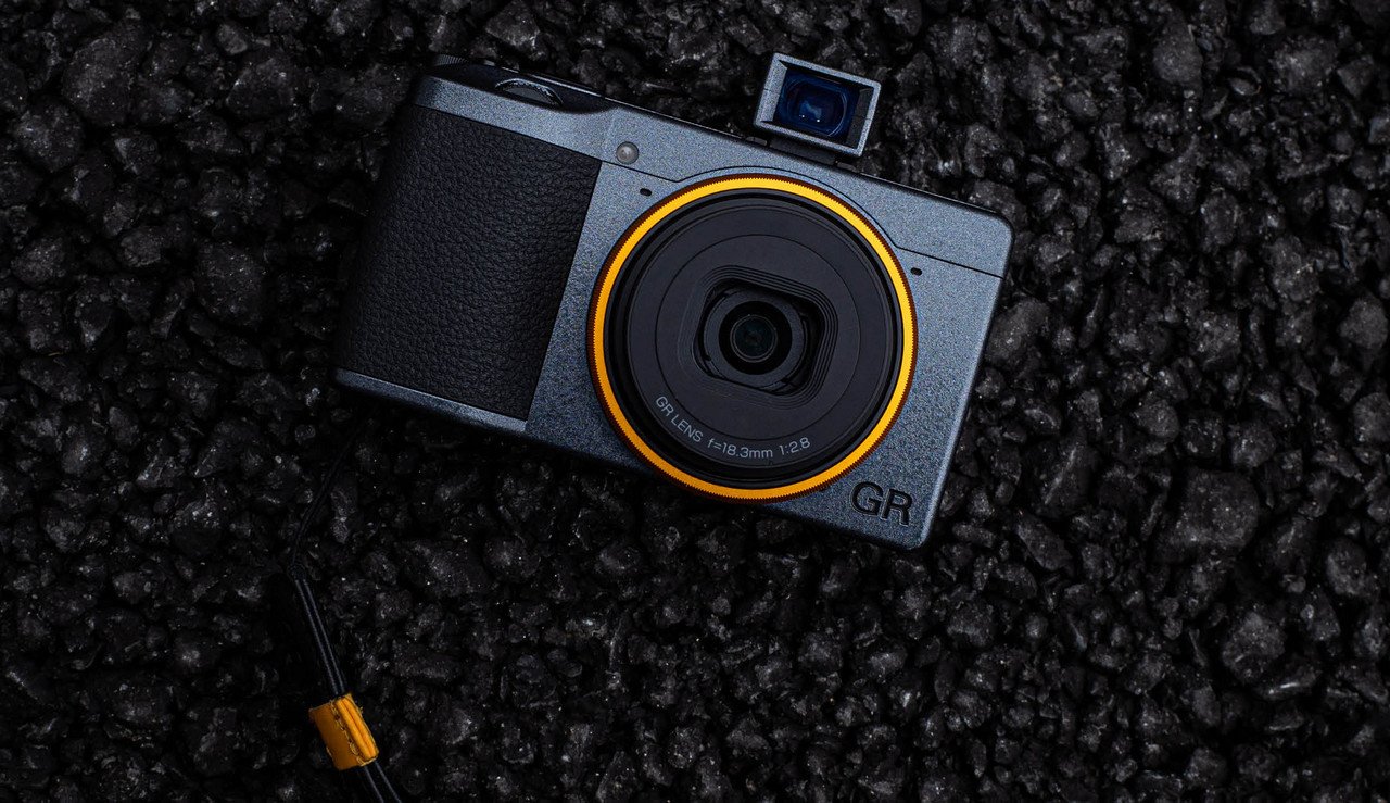 Ricoh GR III - Phiên bản đường phố Street Edition