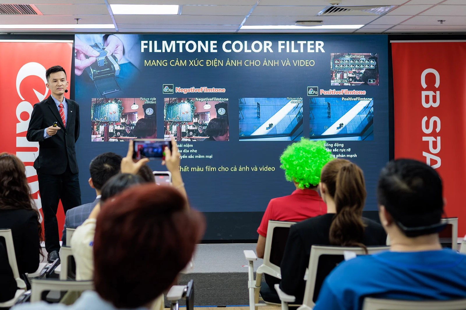 Bộ lọc Filmtone Color Filter trên Canon EOS R8 Mark II