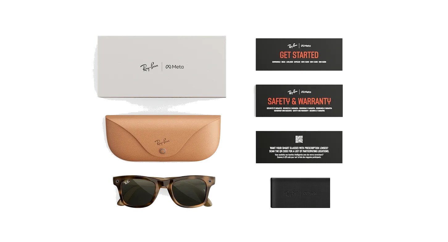 Hộp sản phẩm Ray-Ban Meta Gen 3 gồm kính, hộp sạc và sách hướng dẫn